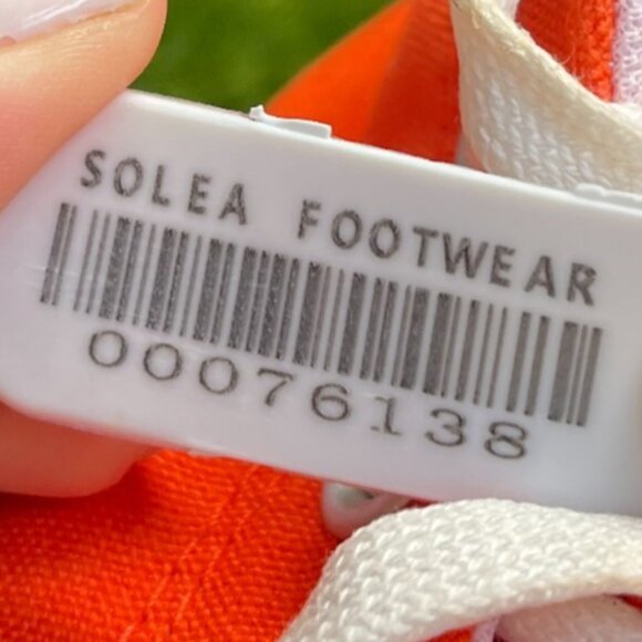 Converse Chuck Taylor All Star Lugged Hi Womens Size 7.5 Athletic Shoes Sneakers - Picture 10 of 10